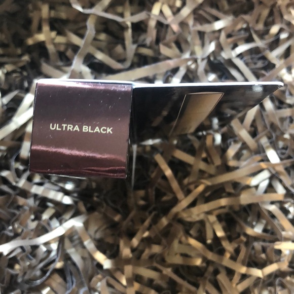 Hourglass Caution Extreme Lash Mascara Travel Size - Picture 3 of 10